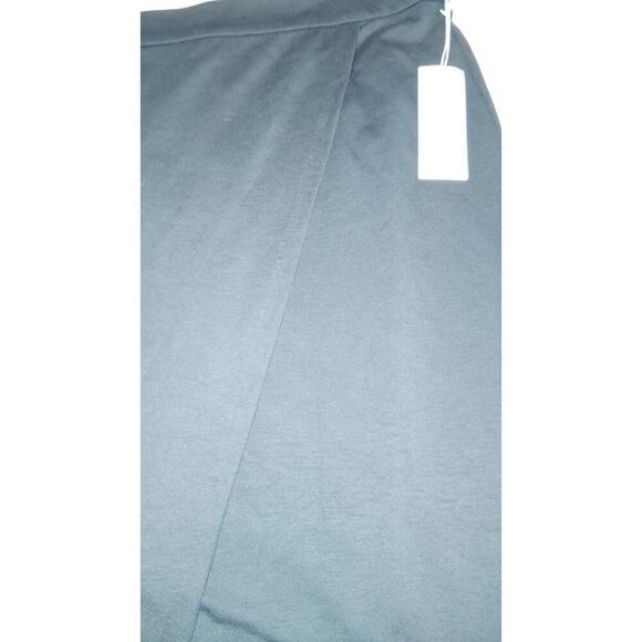 Liz Claiborne Black Pleated Skirt Women’s Size 10 Zipper Back Career Skirt NWT - Picture 5 of 12